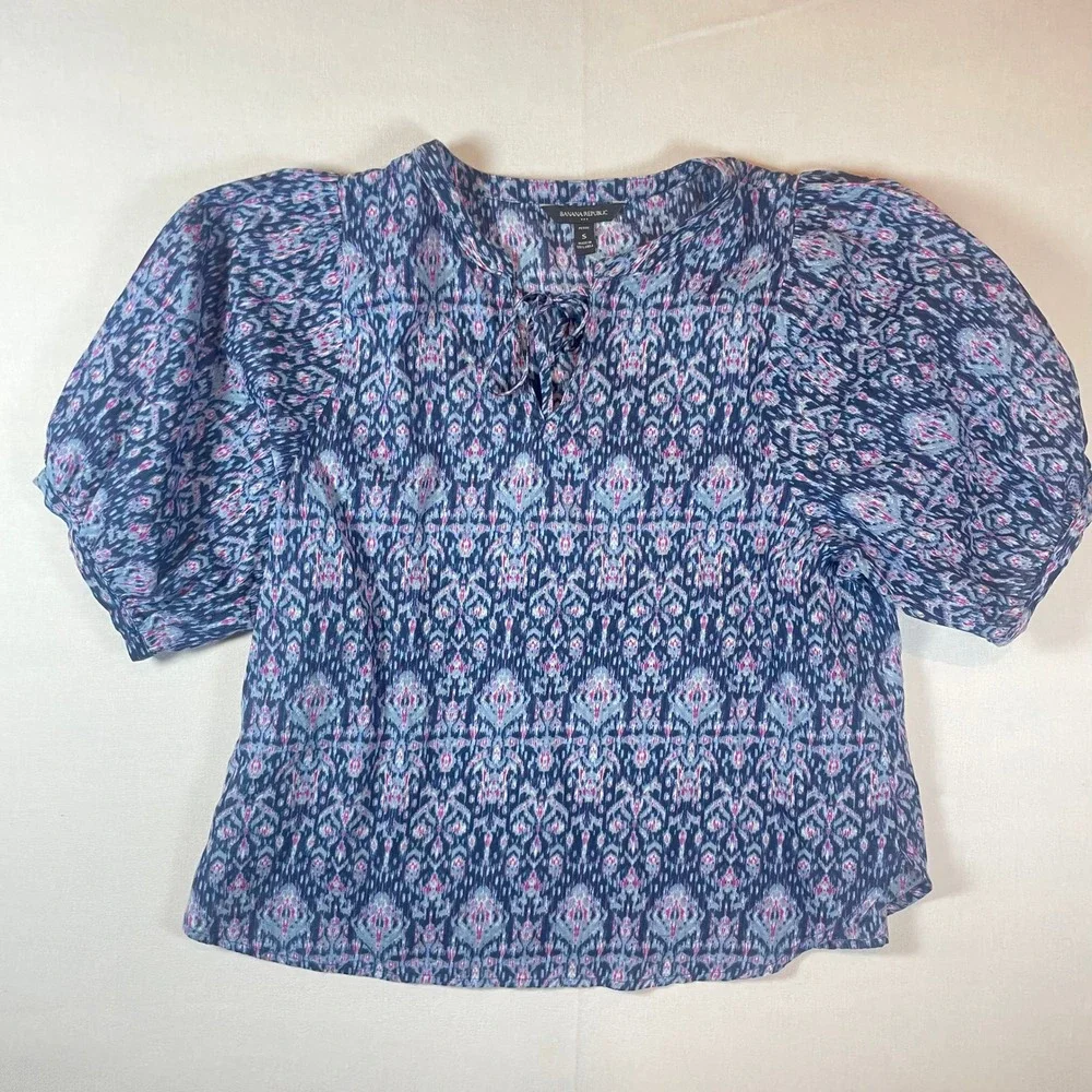 Banana Republic‎ Petite Blue Pink Ikat Print Lace Up Puff Sleeve Top - Size S